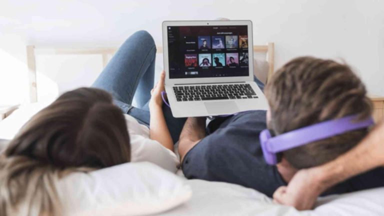 What is HuraWatch – A Review of Guide with All You Need to Know