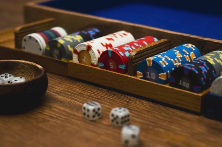 Elevate Your Game: Best Poker Chipsets in India and Where to Buy High-Quality Chips Online Elevate Your Game: Best Poker Chipsets in India and Where to Buy High-Quality Chips Online
